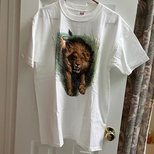 NEW Human I Tee 1990s Lion Unisex Tshirt